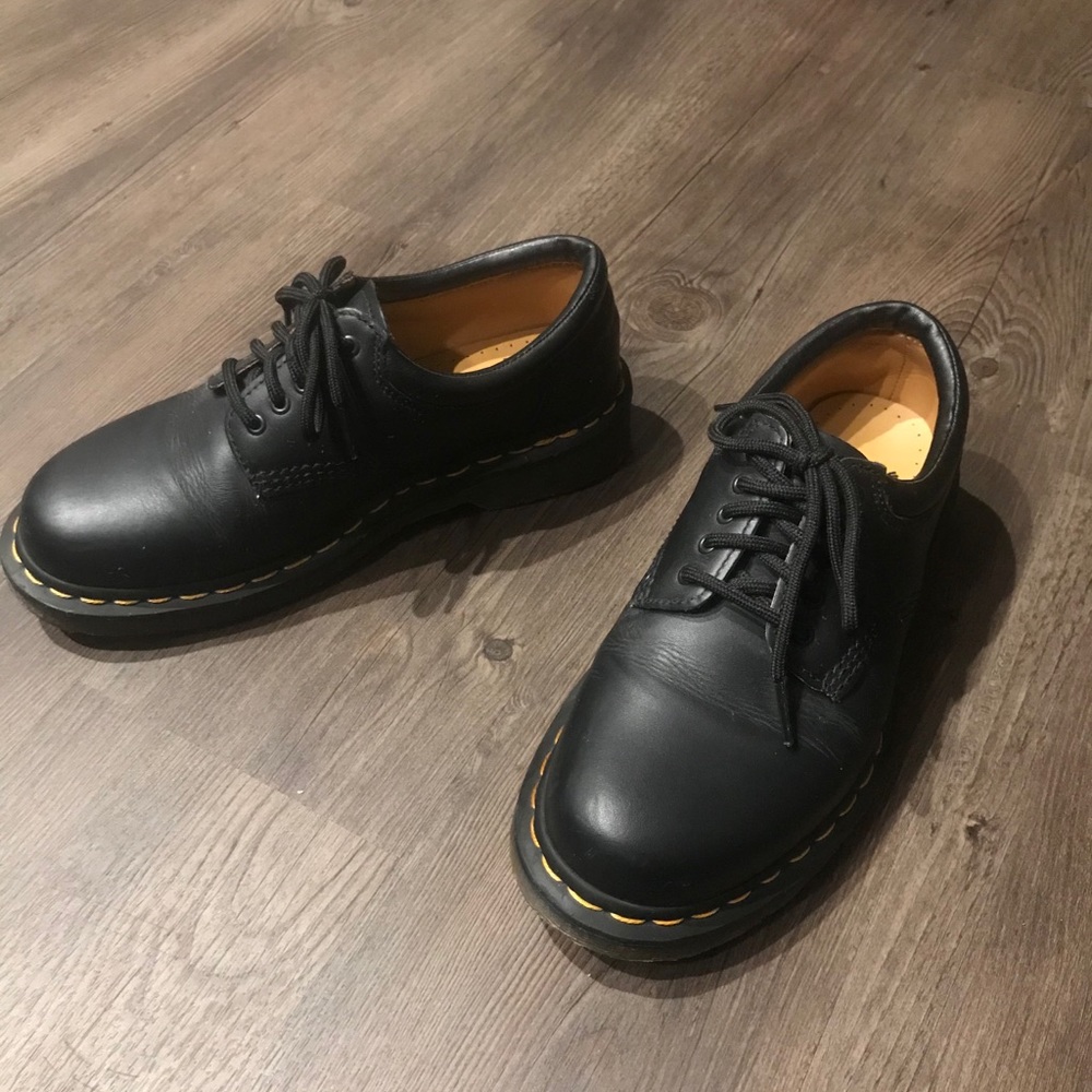 Dr. Martens 8053 NAPPA shoes